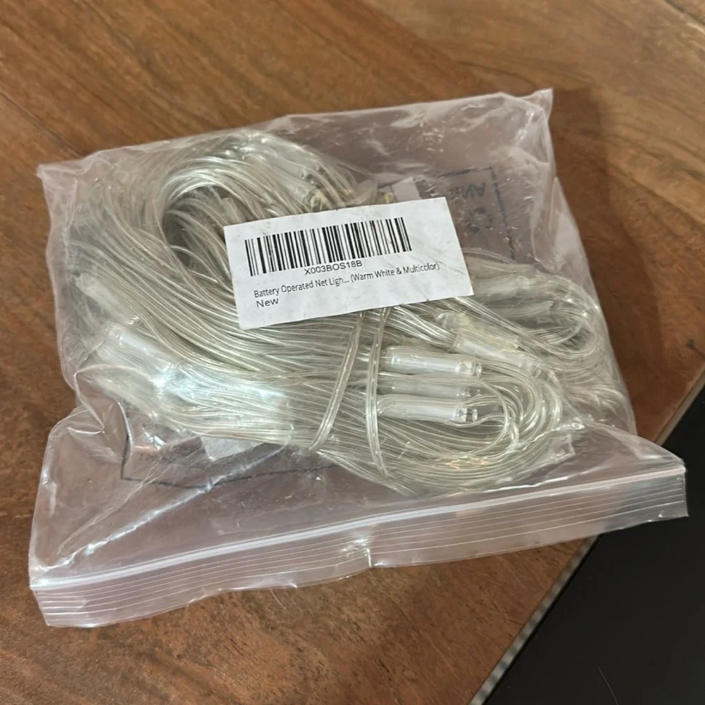 CHRISTMAS NET LIGHTS, 100 LED, BATTERY-OPERATED, REMOTE, DUAL COLOR CHANGING